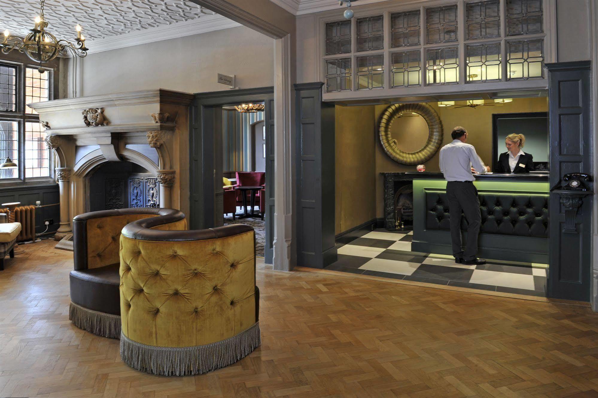 The Crown Manor House Hotel Lyndhurst Esterno foto