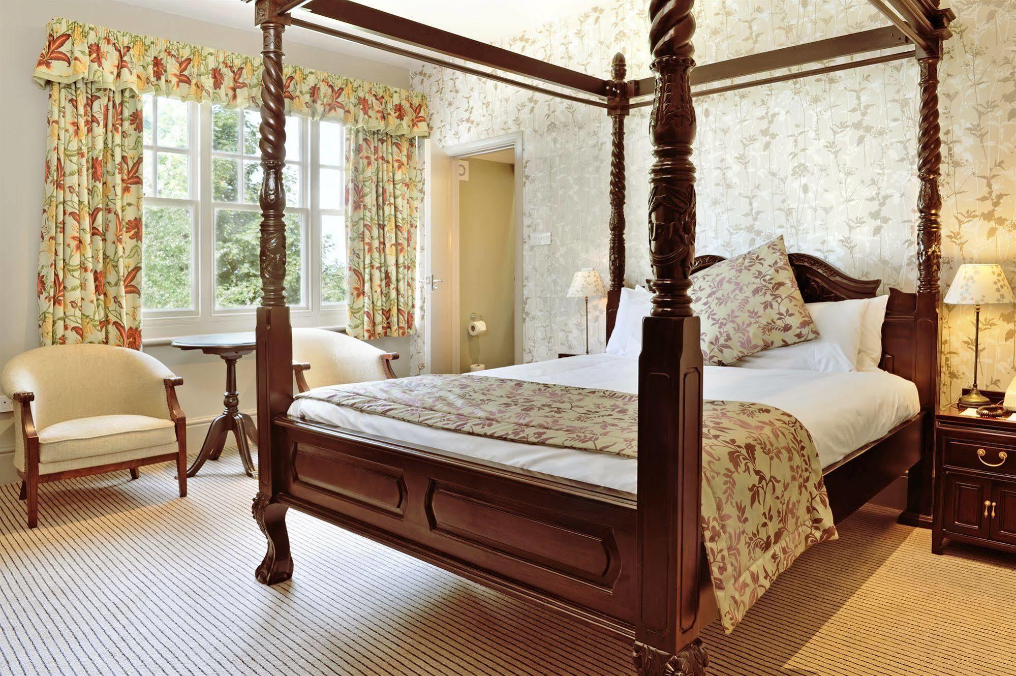 The Crown Manor House Hotel Lyndhurst Esterno foto