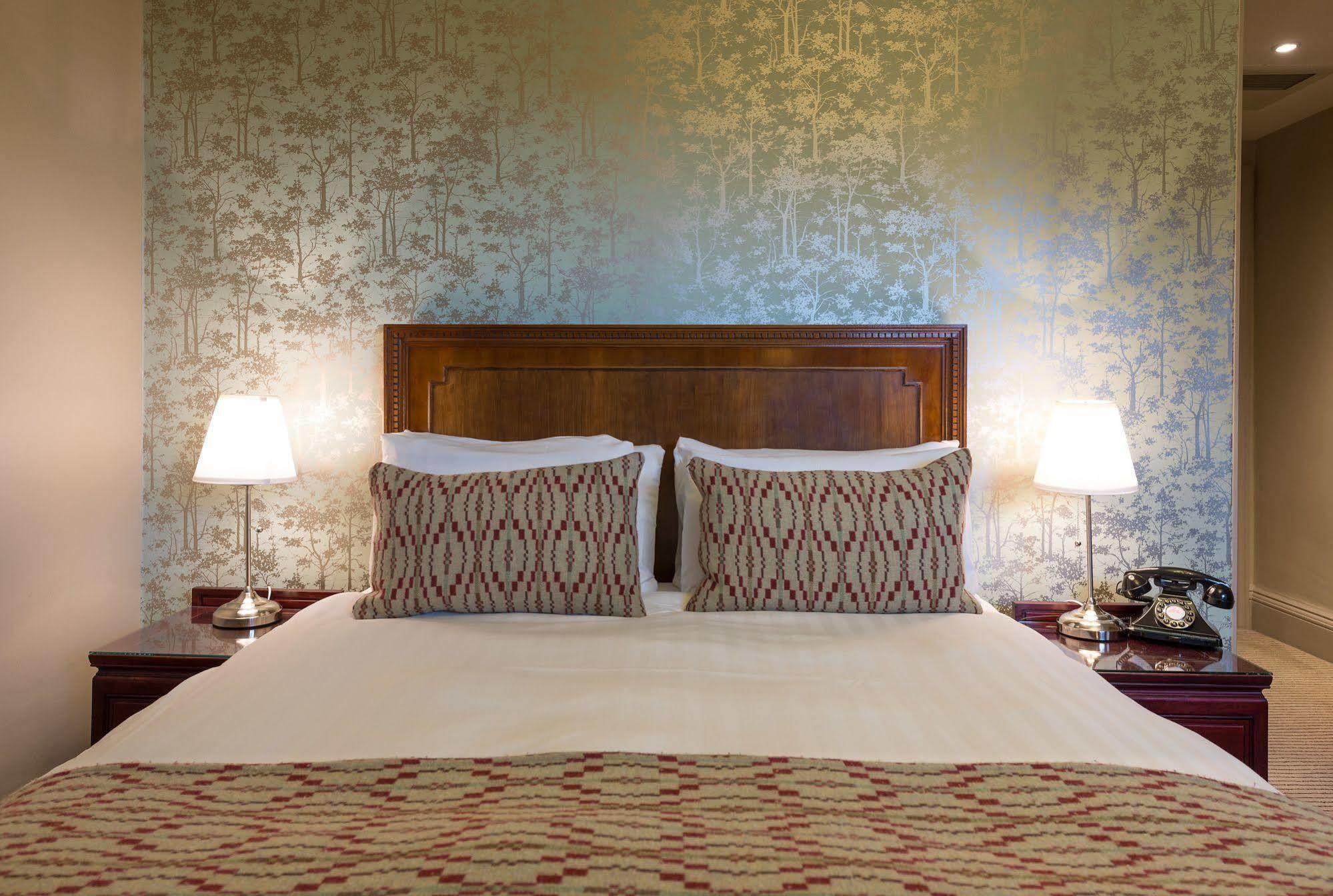 The Crown Manor House Hotel Lyndhurst Esterno foto
