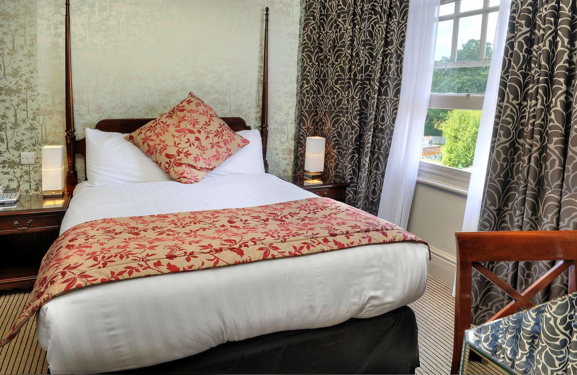 The Crown Manor House Hotel Lyndhurst Esterno foto