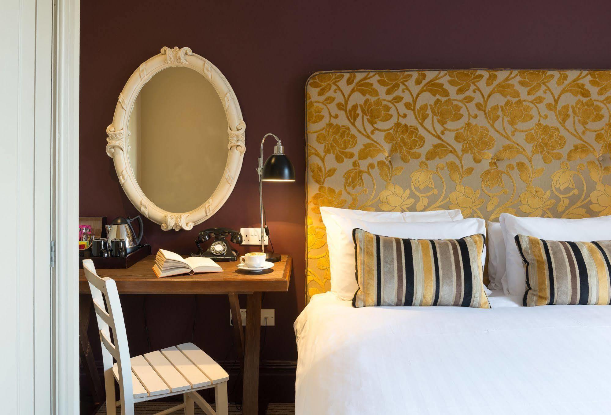 The Crown Manor House Hotel Lyndhurst Esterno foto