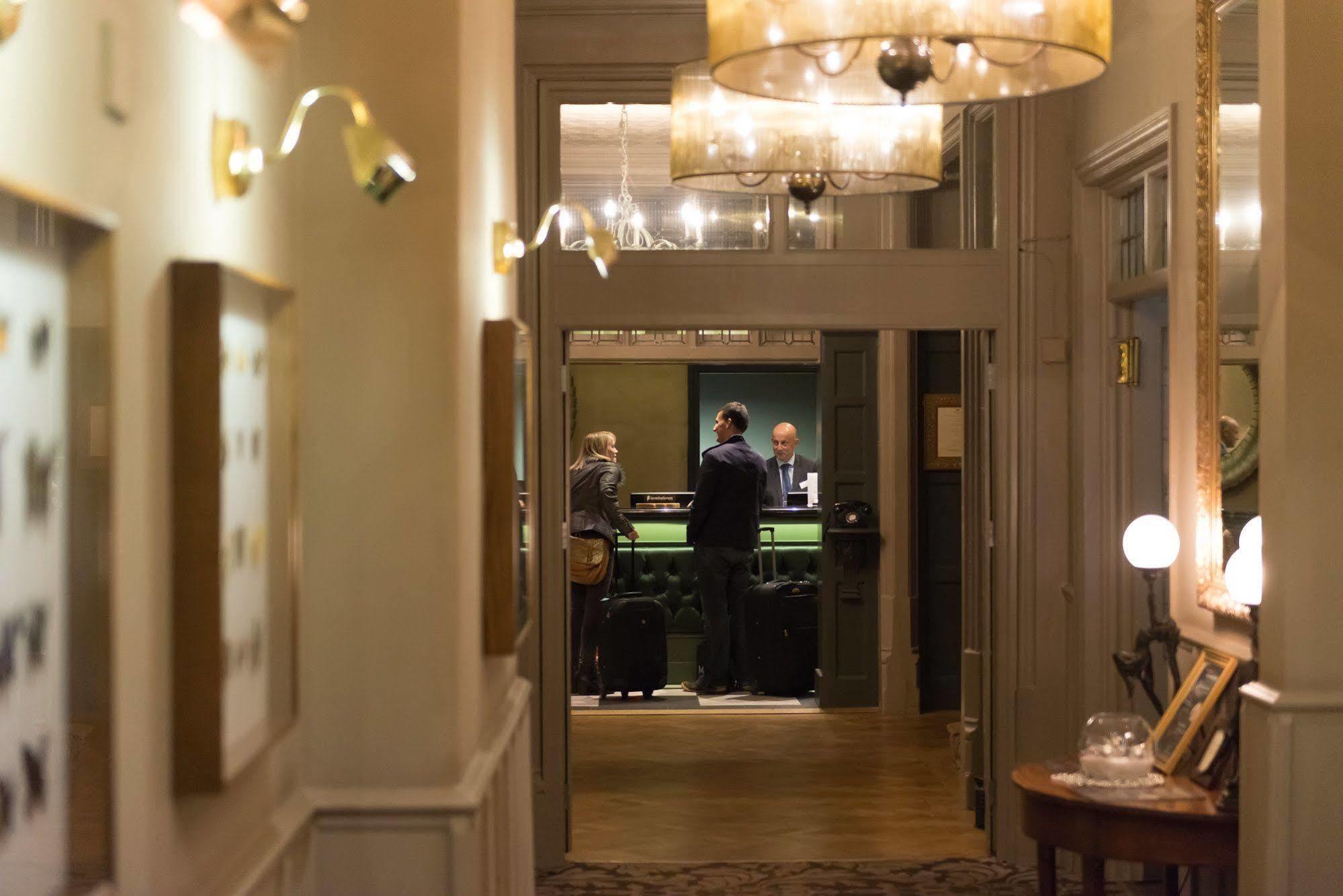 The Crown Manor House Hotel Lyndhurst Esterno foto
